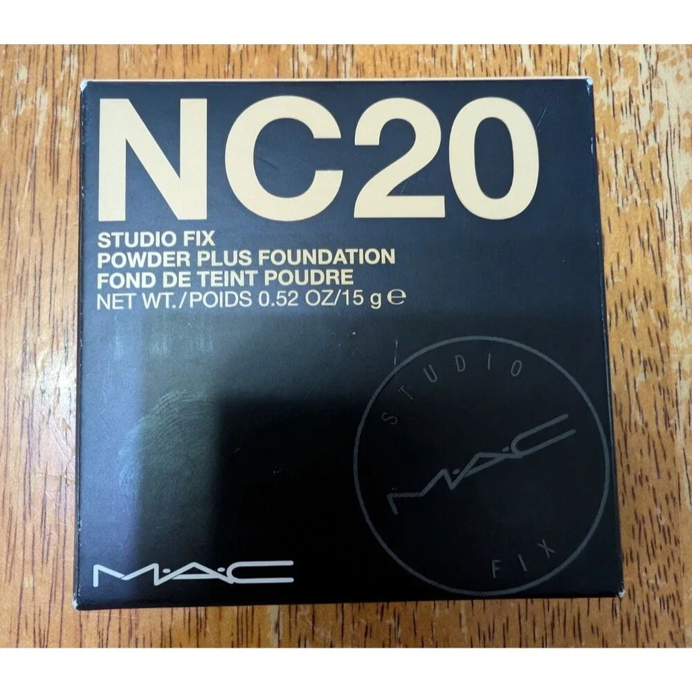 MAC Studio Fix Powder Plus Foundation NC20 Original Formula Matte Oil Control